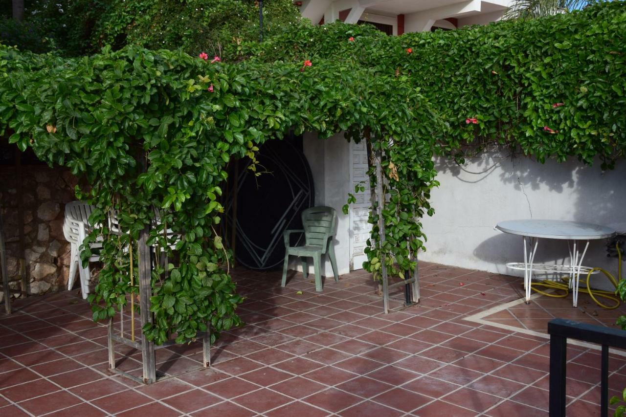 Apartamento En Villa Con Piscina Malaga Luaran gambar